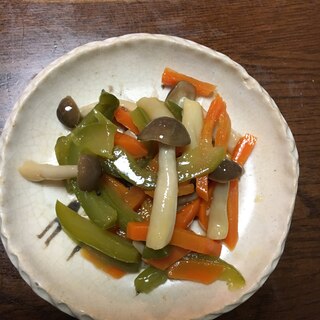 我が家の常備菜！生姜風味の野菜きんぴら